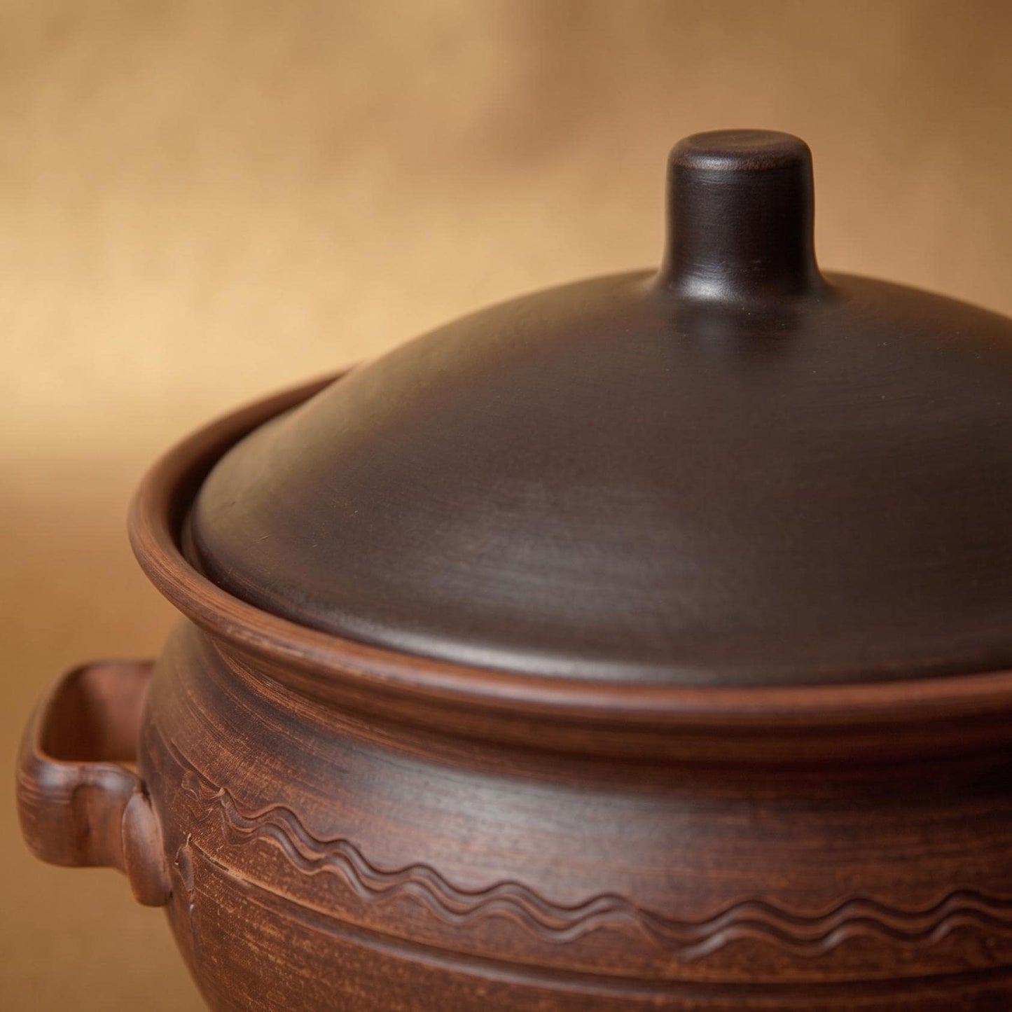 Handmade Ceramic Bread Baker: Organic Red Clay Dutch Oven (6000ml)