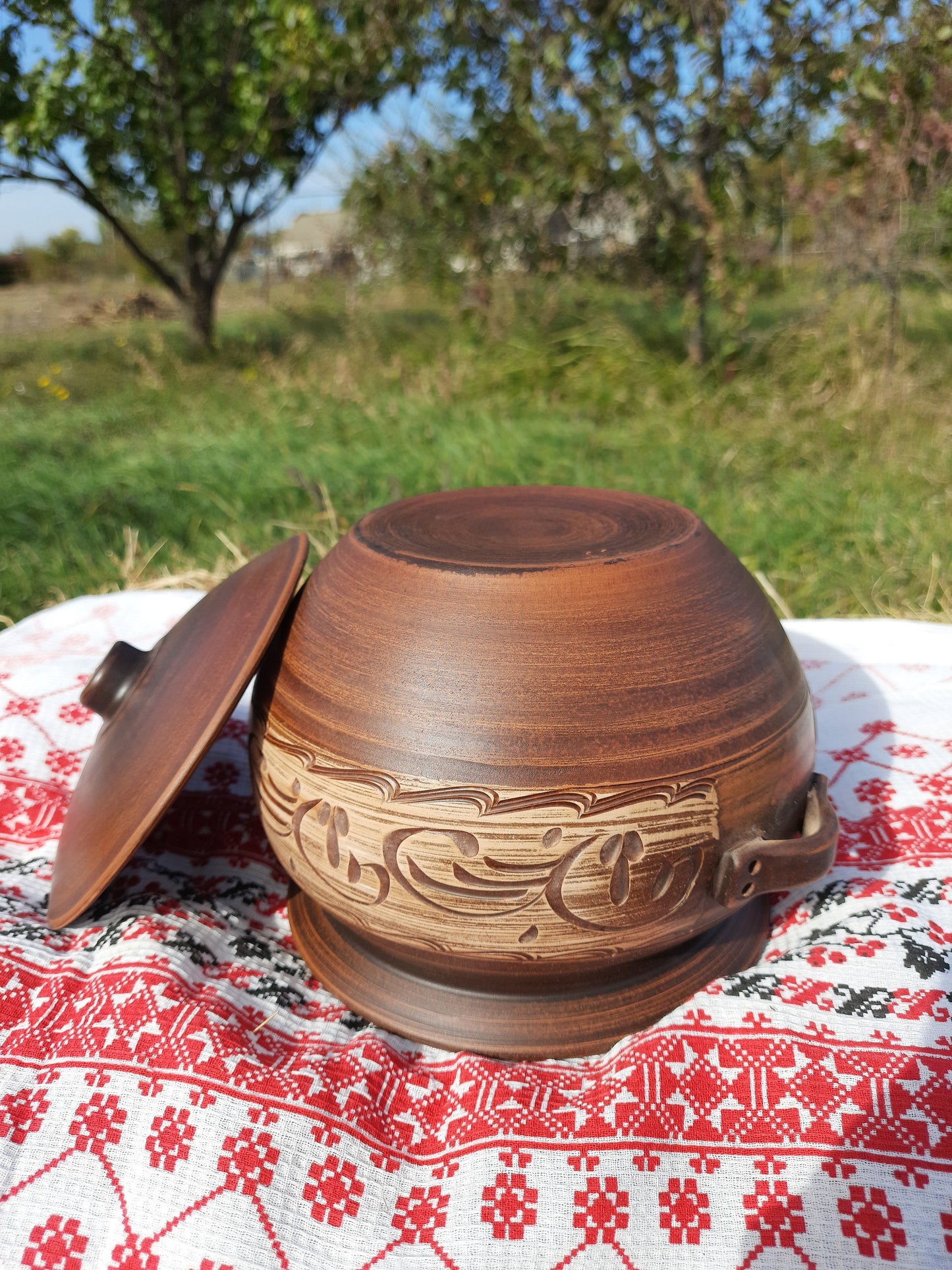 Handmade Ceramic Pot with Handles and Lid Red Clay Dutch Oven Meat Saucepan Ceramic Bread Baker Pan Pottery - clayproductsshop
