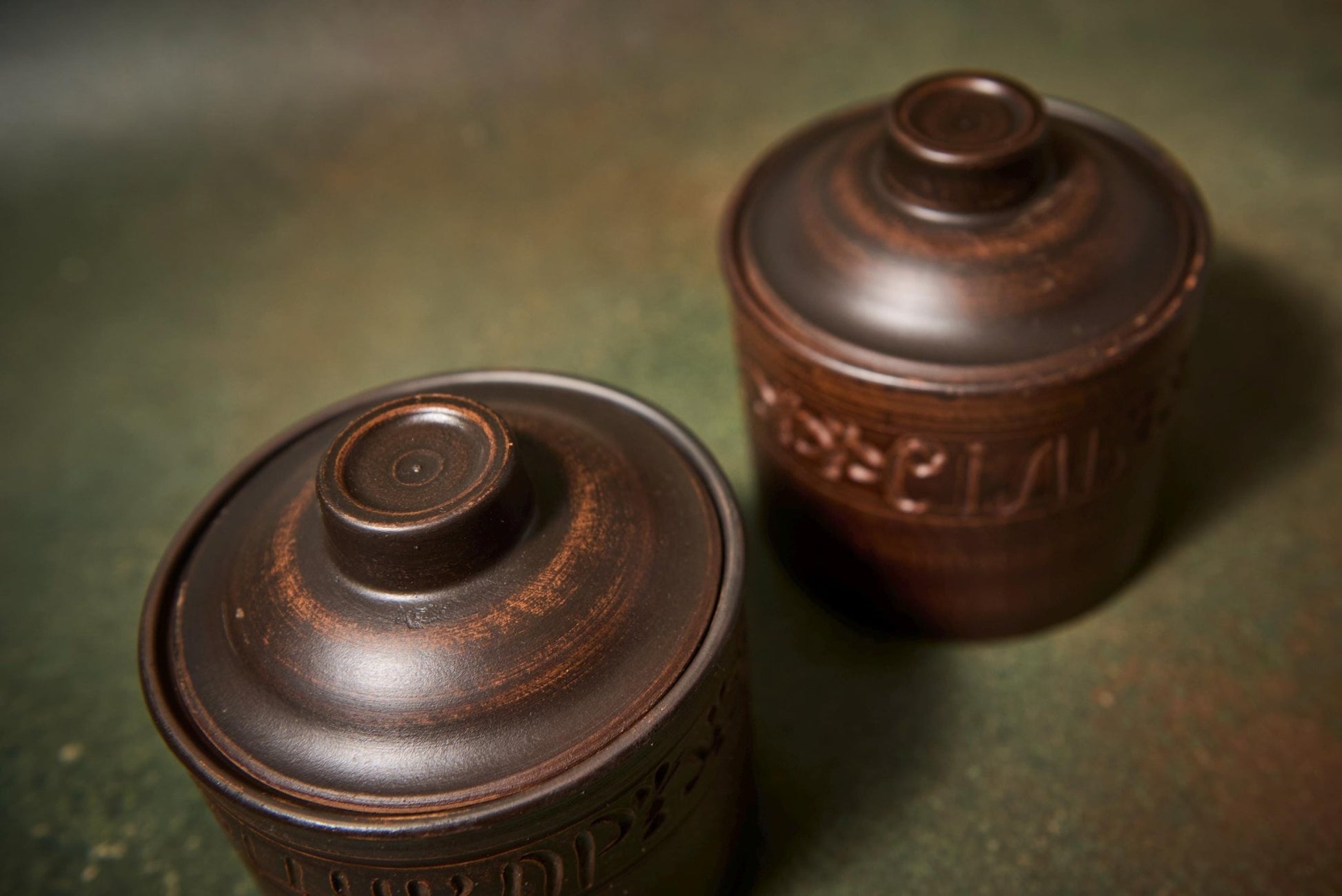 Ceramic Salt and Sugar Shakers – 600ml Handmade Kitchen Tableware Gift Set - clayproductsshop