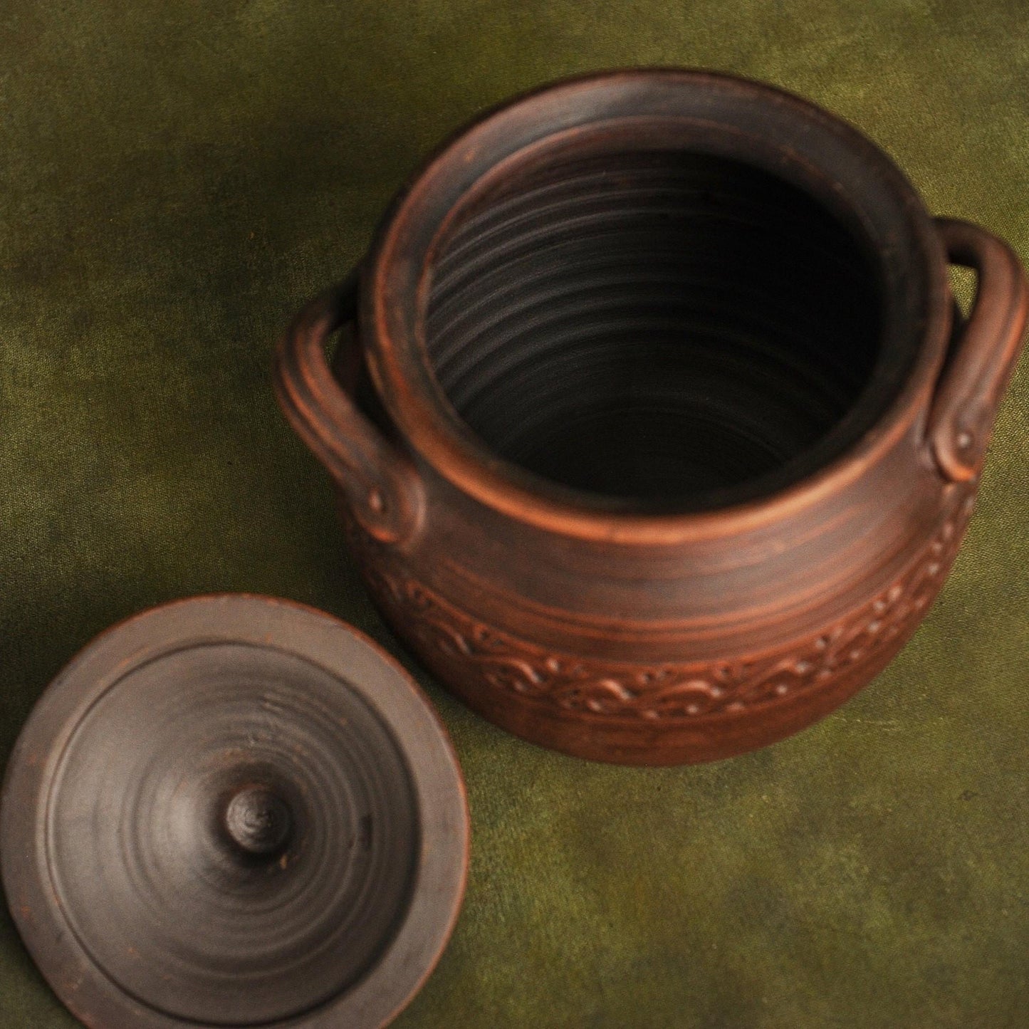 Handmade Clay Pot with Lid: Red Ceramic Cooking Bread Baker, Yogurt and Bean Cookware