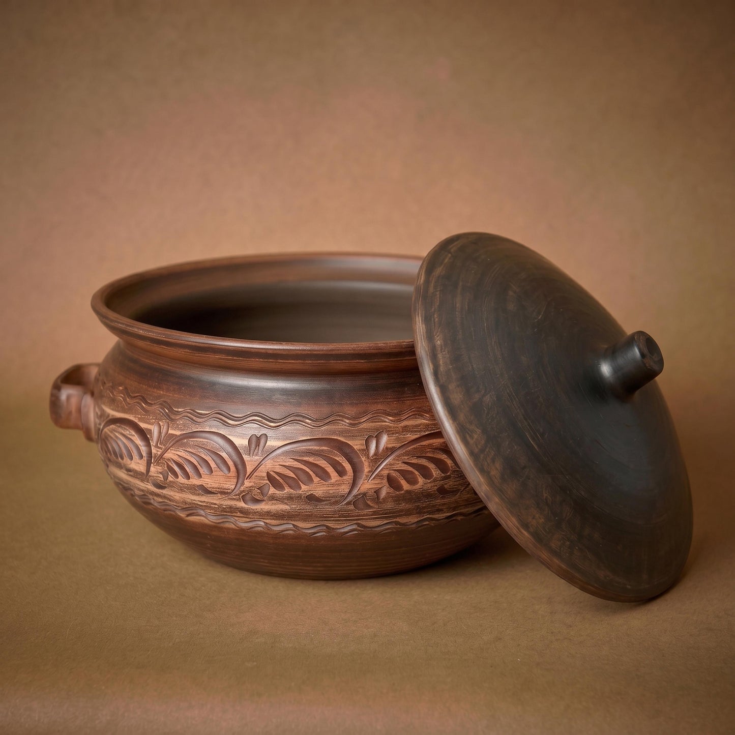 Handmade Ceramic Bread Baker: Organic Red Clay Dutch Oven (6000ml)