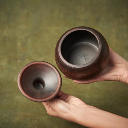 Small Handmade Stoneware Casserole with Lid – Rustic Ceramic Baking Pot - clayproductsshop